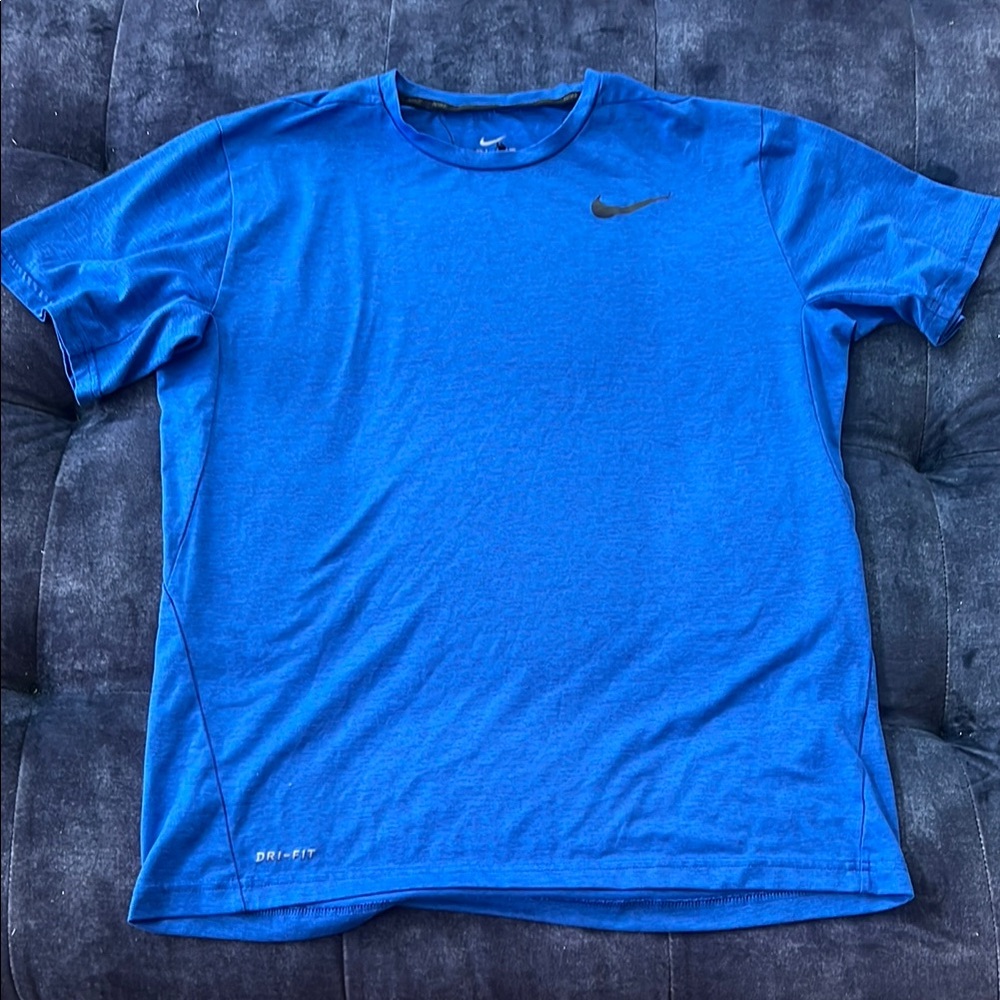 Nike Blue Short Sleeve Tee Vibrant Athletic Style